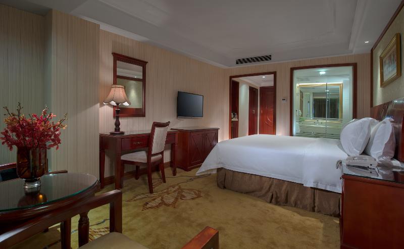 Vienna International Hotel Shanghai Pudong New District Caolu Exterior photo